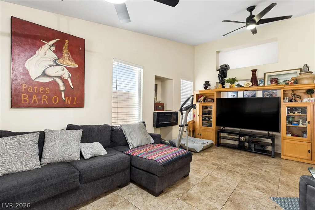 1747 Ashburn, North Las Vegas, NV 89032
