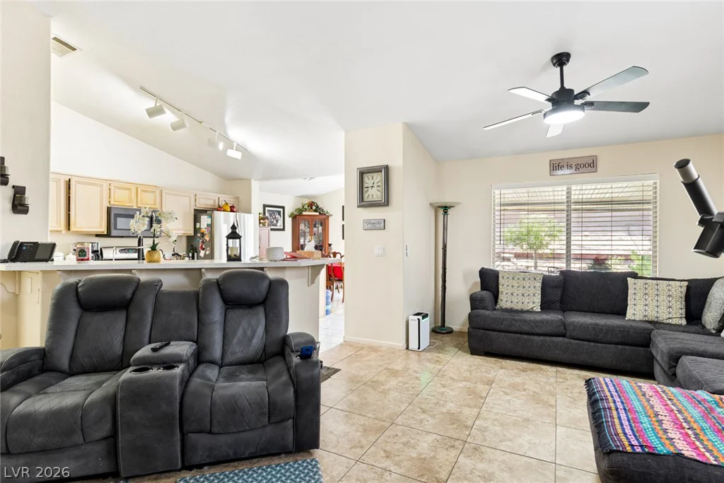 1747 Ashburn, North Las Vegas, NV 89032