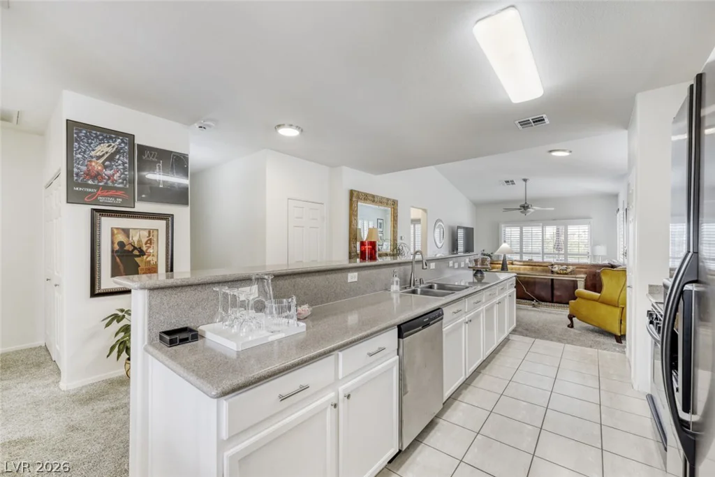 712 Peachy Canyon, Las Vegas, NV 89144