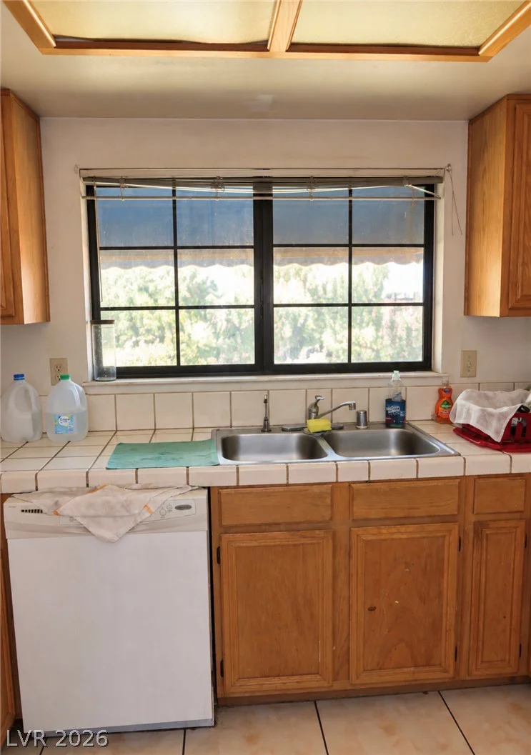 101 Luna, Las Vegas, NV 89145