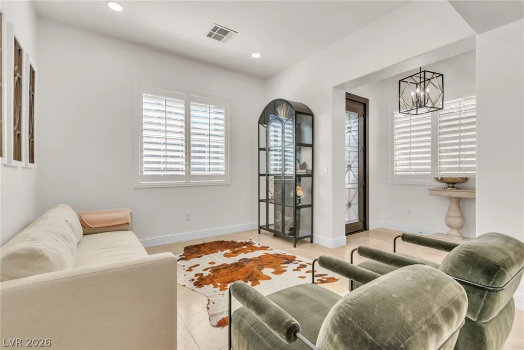 896 Las Palomas, Las Vegas, NV 89138