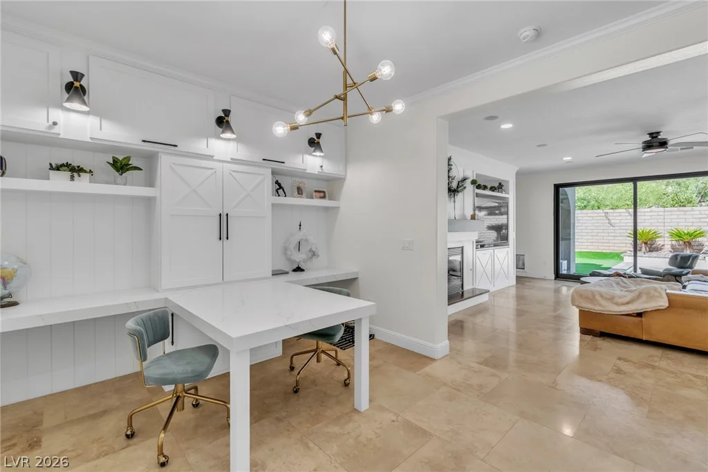 896 Las Palomas, Las Vegas, NV 89138