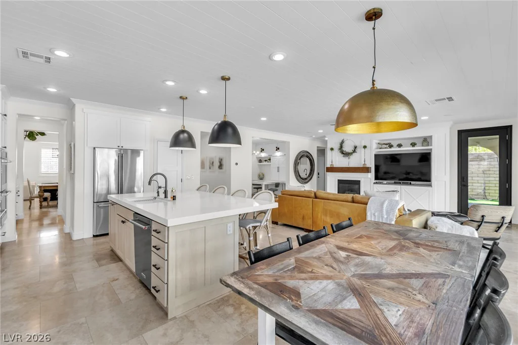 896 Las Palomas, Las Vegas, NV 89138