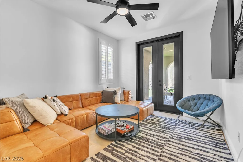 896 Las Palomas, Las Vegas, NV 89138
