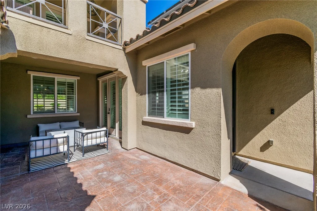 896 Las Palomas, Las Vegas, NV 89138