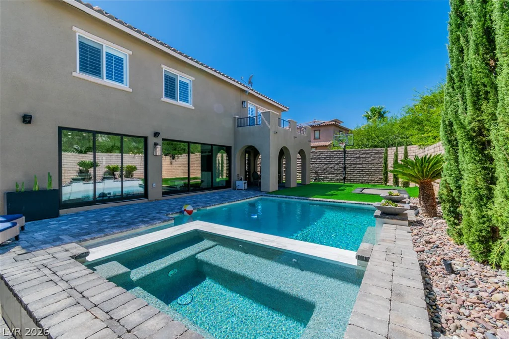 896 Las Palomas, Las Vegas, NV 89138