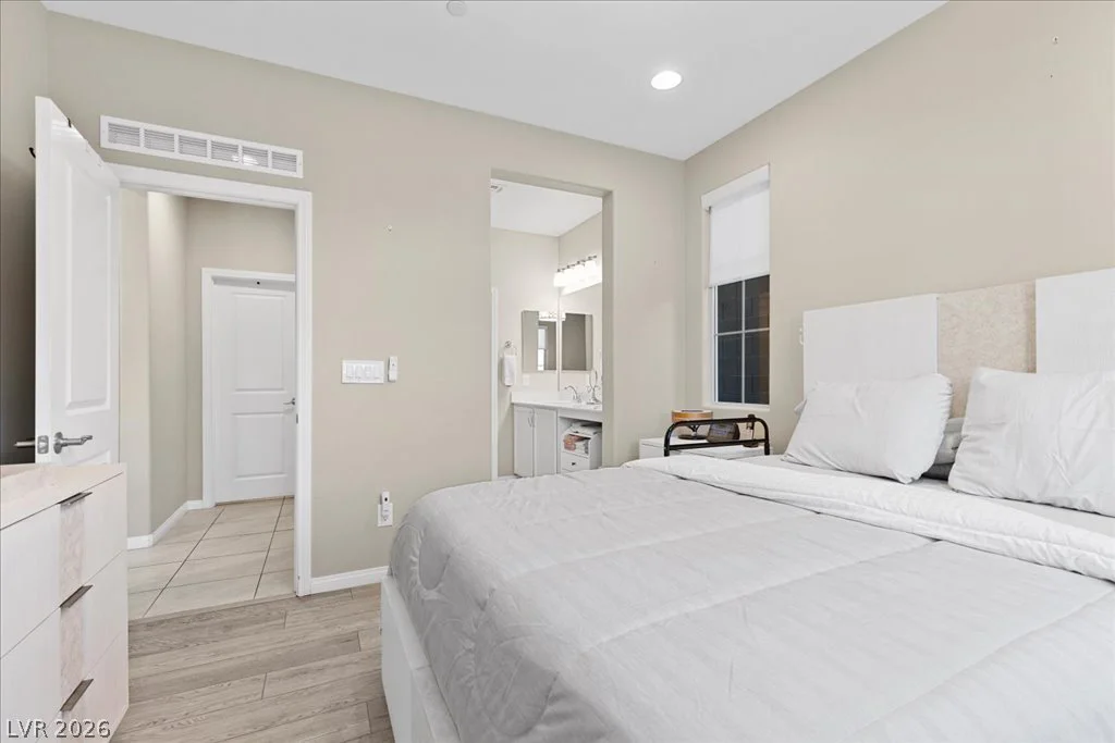 40 Flora Sagio, Henderson, NV 89011