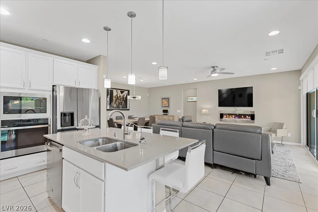 40 Flora Sagio, Henderson, NV 89011