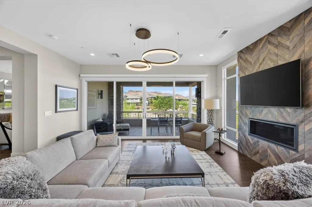 11280 Granite Ridge, Las Vegas, NV 89135