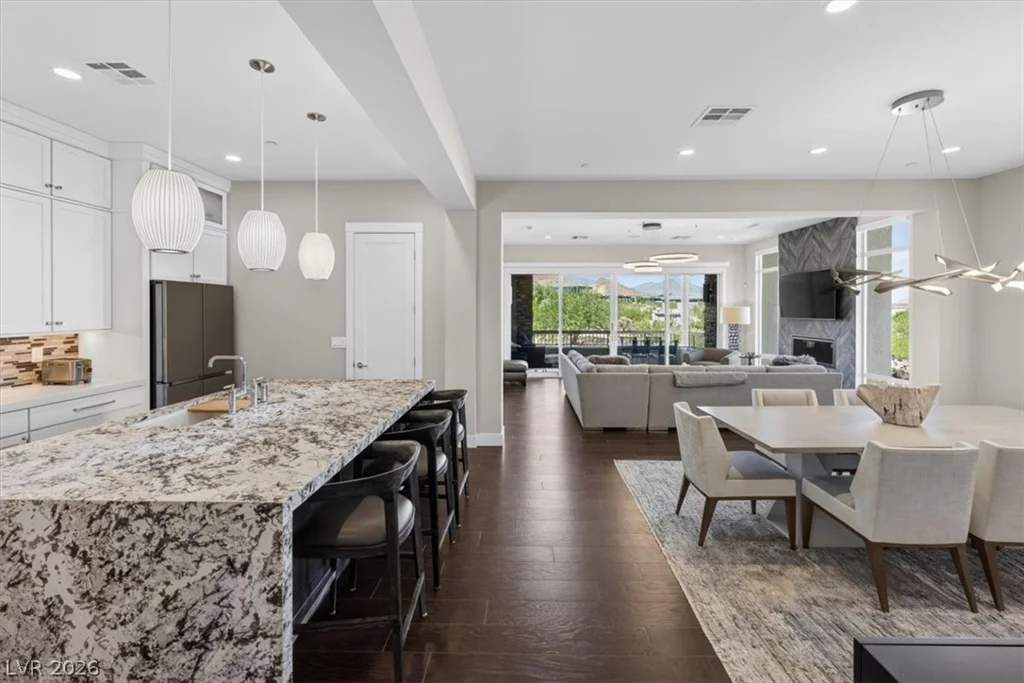 11280 Granite Ridge, Las Vegas, NV 89135