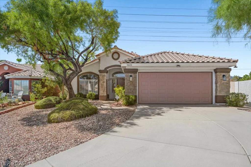 1601 Diamond Oaks, Las Vegas, NV 89117