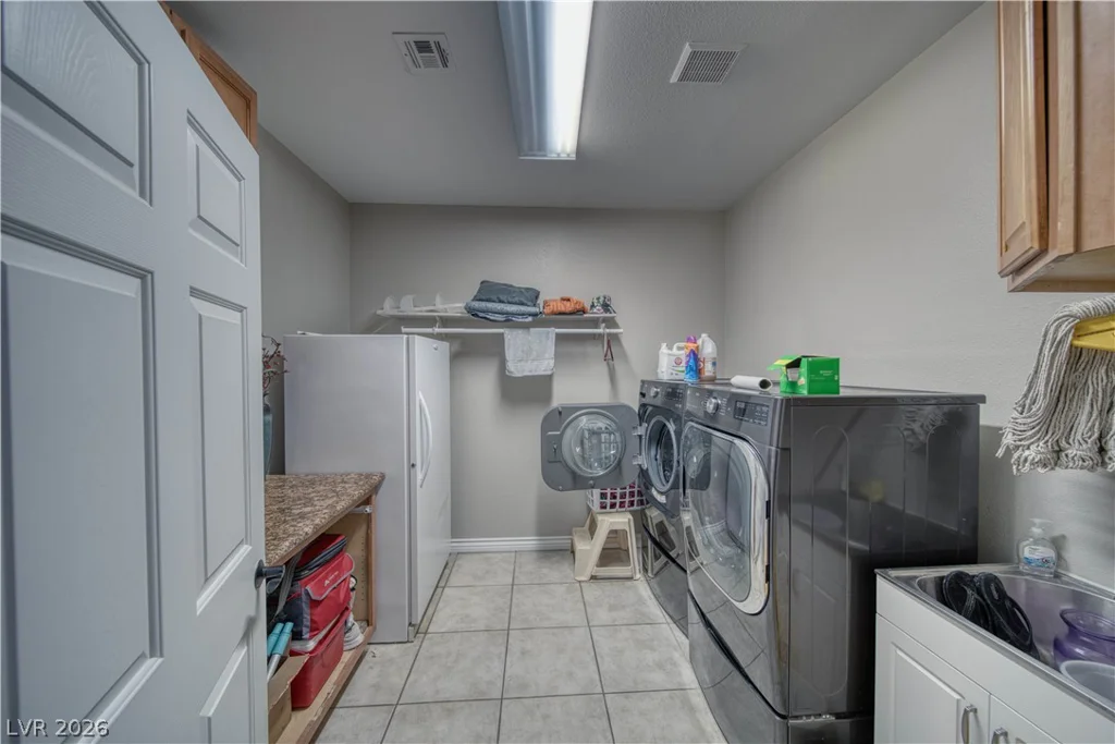 800 Jaybird, Pahrump, NV 89048