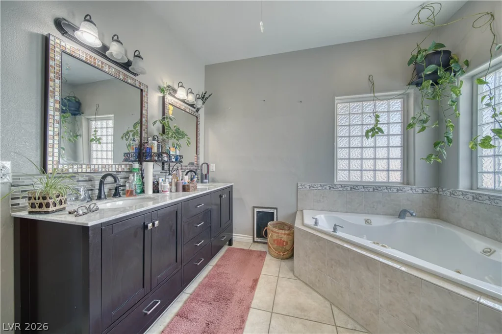 800 Jaybird, Pahrump, NV 89048