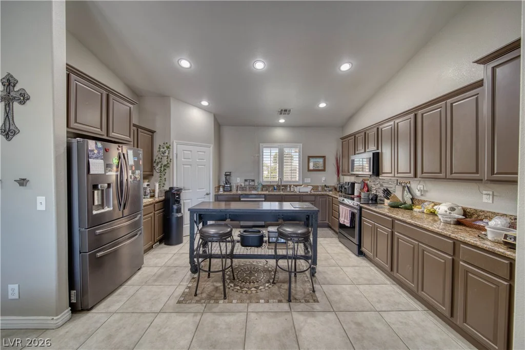 800 Jaybird, Pahrump, NV 89048