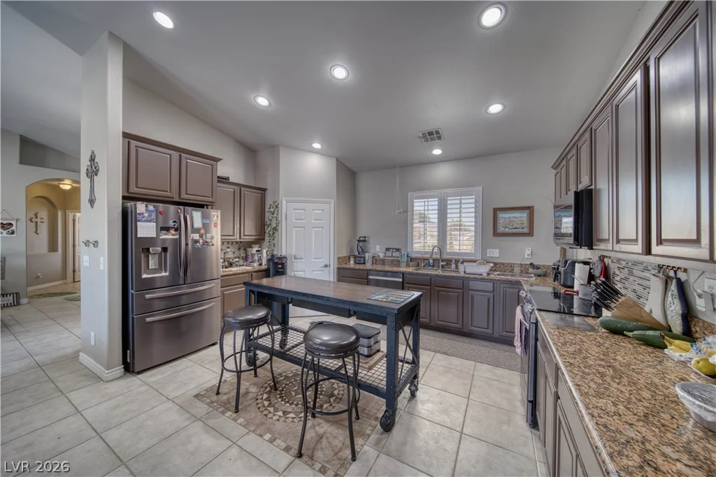 800 Jaybird, Pahrump, NV 89048