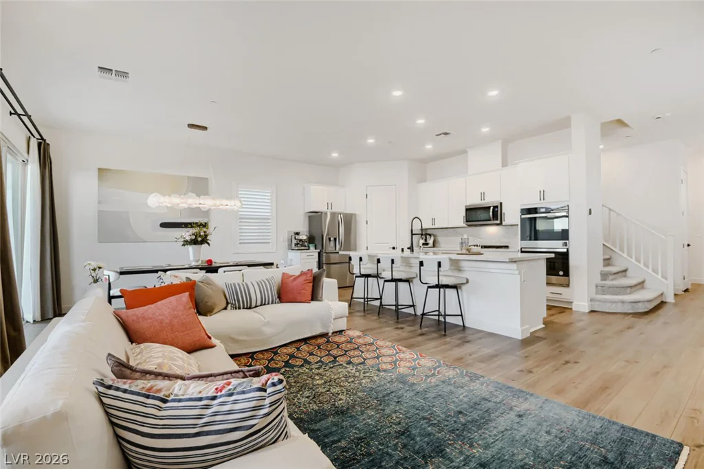 1618 Crested Eagle, Las Vegas, NV 89138