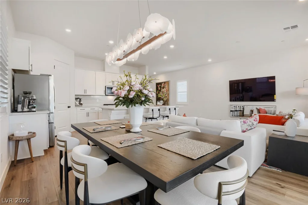 1618 Crested Eagle, Las Vegas, NV 89138