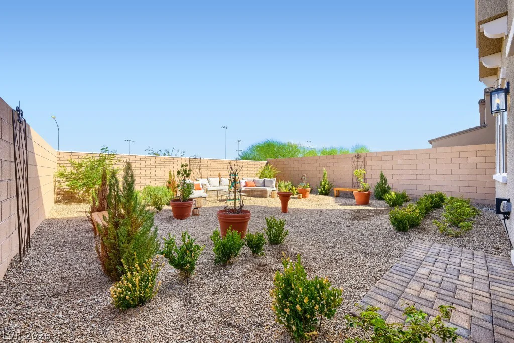 886 Arbor Spring, Henderson, NV 89011