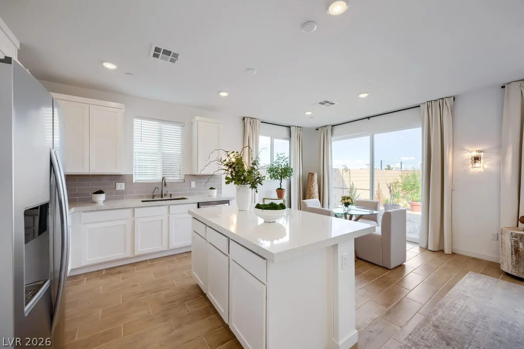 886 Arbor Spring, Henderson, NV 89011