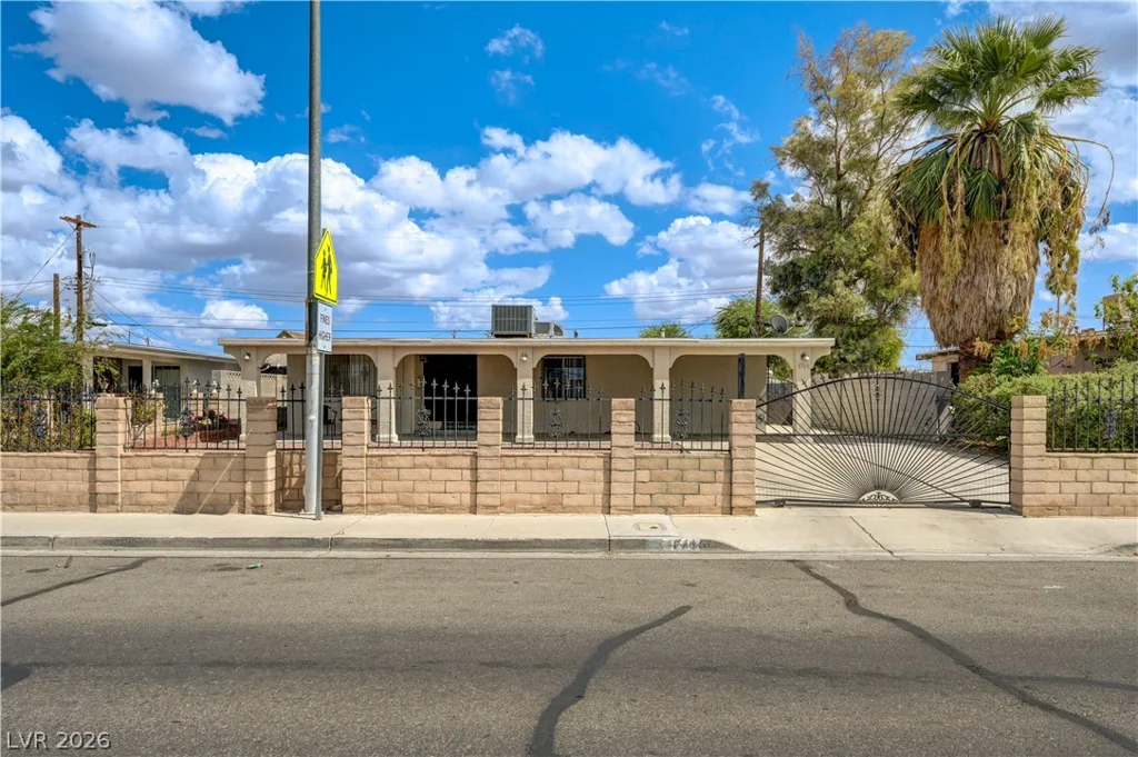 1716 Belmont, North Las Vegas, NV 89030