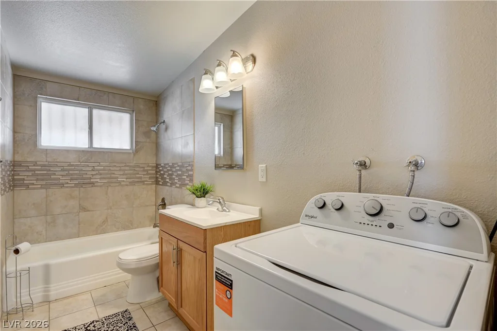 1716 Belmont, North Las Vegas, NV 89030