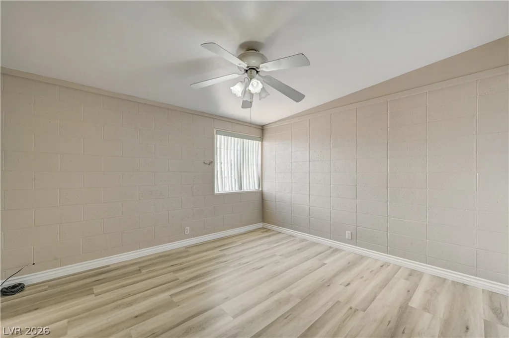 1716 Belmont, North Las Vegas, NV 89030