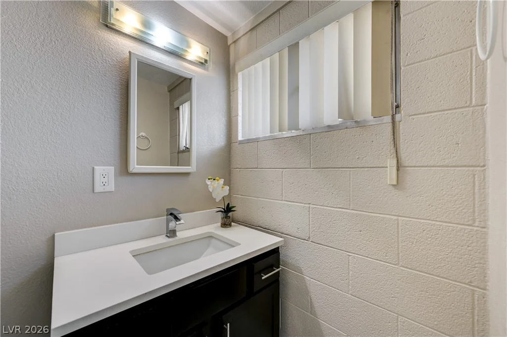 1716 Belmont, North Las Vegas, NV 89030