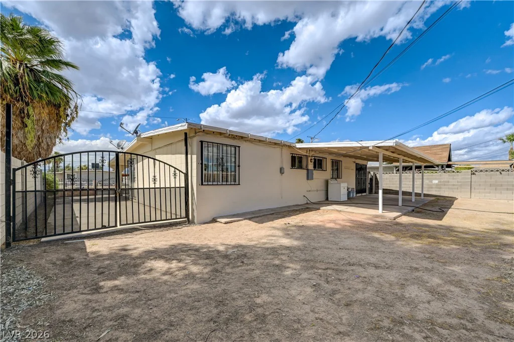1716 Belmont, North Las Vegas, NV 89030