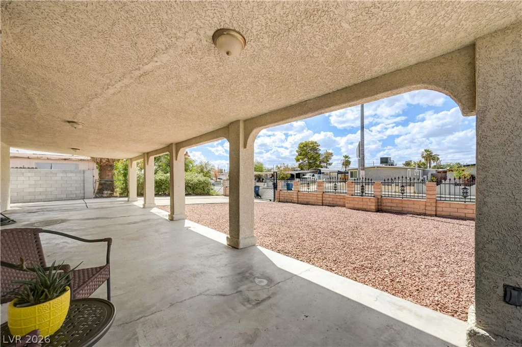 1716 Belmont, North Las Vegas, NV 89030