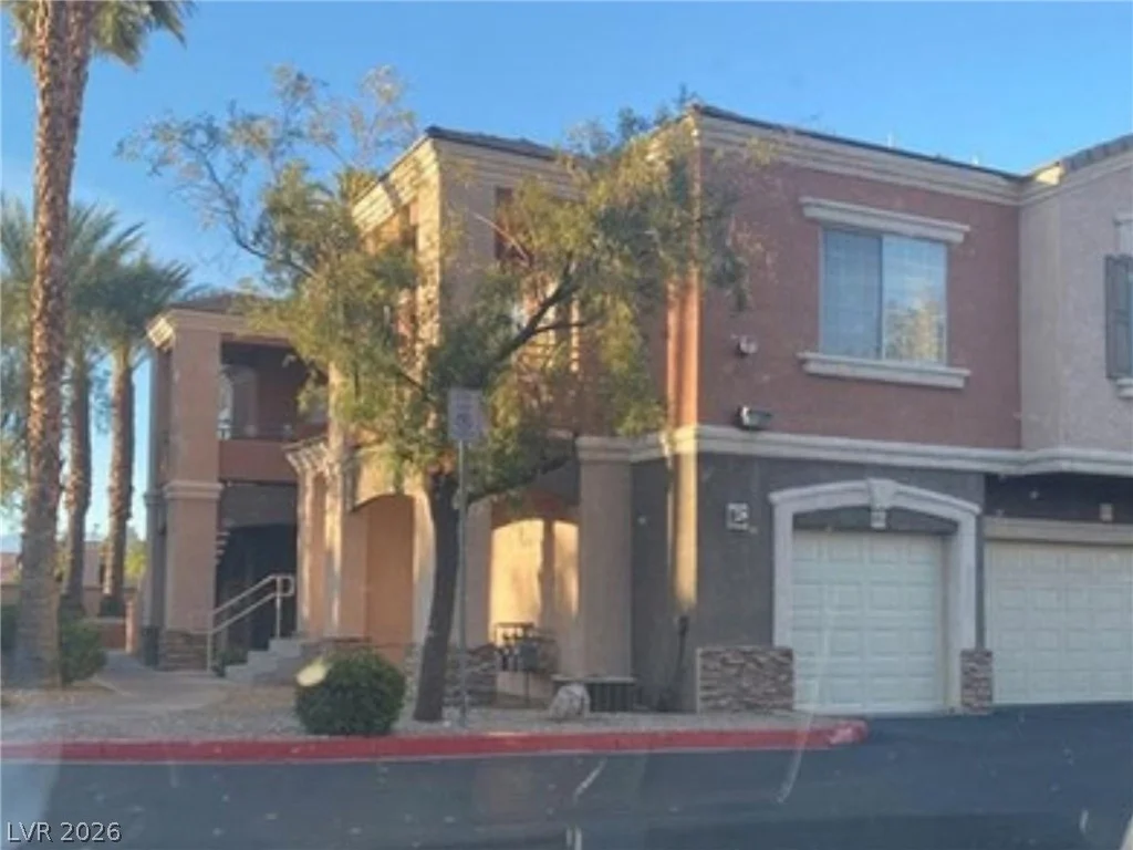 7704 Constanso, Las Vegas, NV 89128