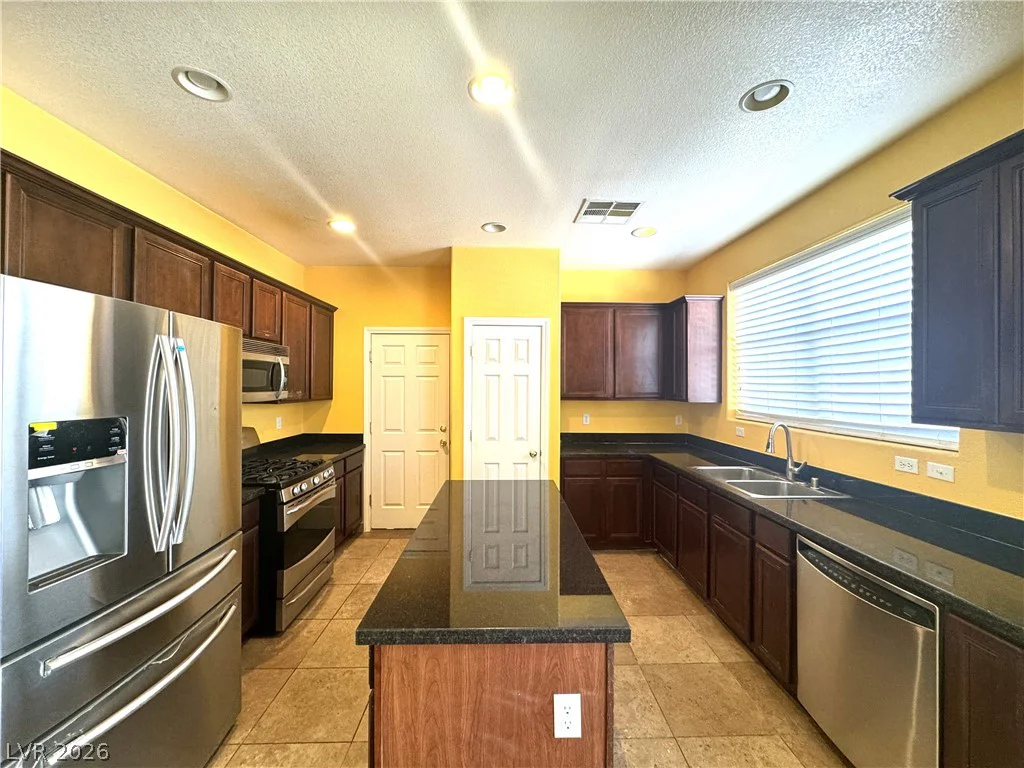 8986 Ellenbrook, Las Vegas, NV 89148