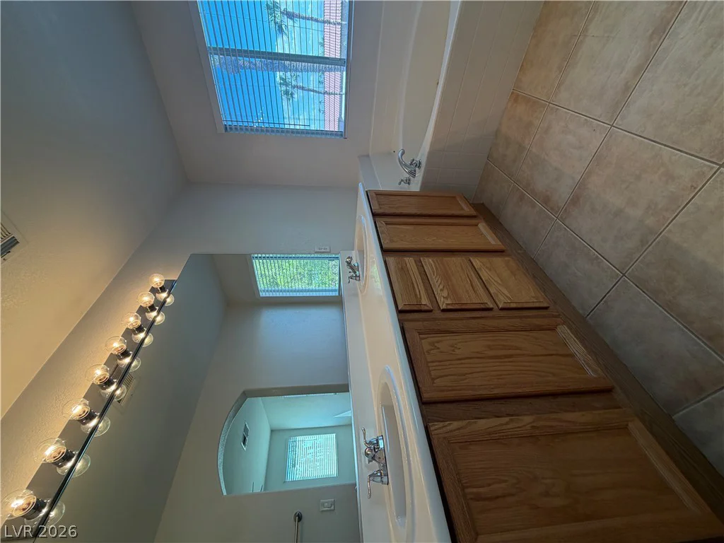 7956 Mohican Canyon, Las Vegas, NV 89113