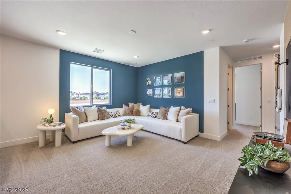 1821 Shondra, North Las Vegas, NV 89084