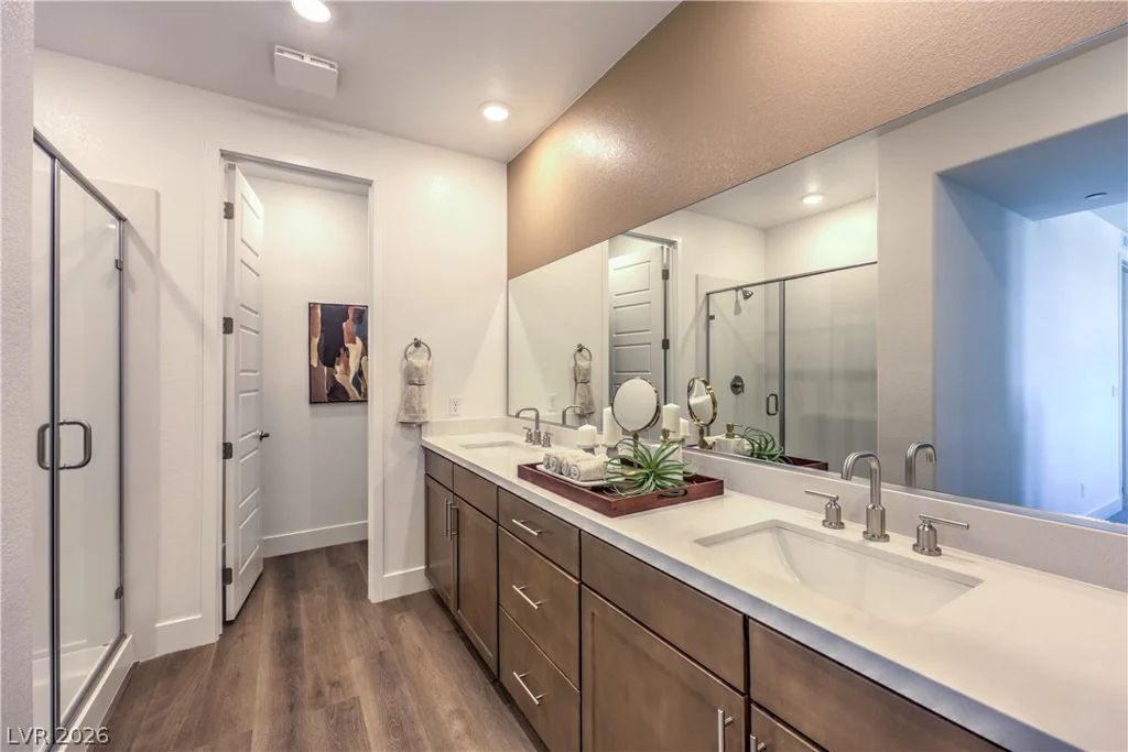 1821 Shondra, North Las Vegas, NV 89084