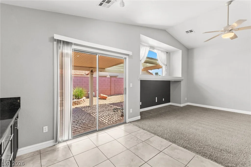 5918 Hills Echo, North Las Vegas, NV 89031