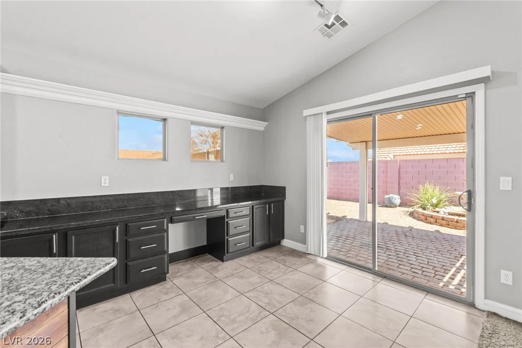 5918 Hills Echo, North Las Vegas, NV 89031