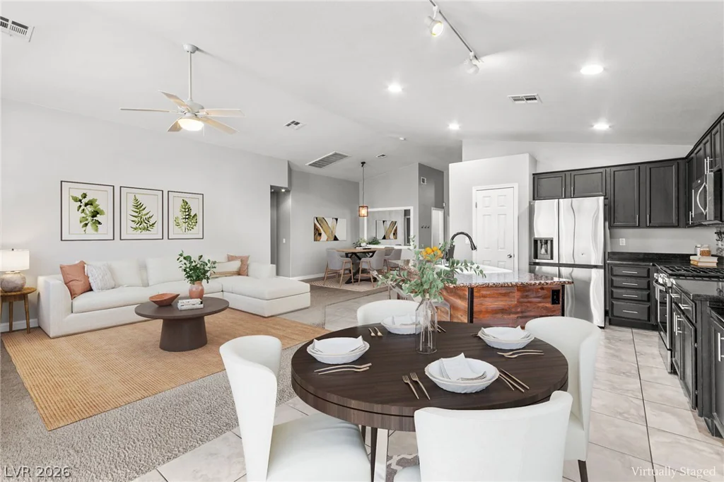 5918 Hills Echo, North Las Vegas, NV 89031