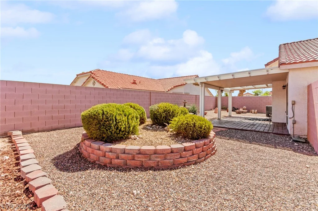 5918 Hills Echo, North Las Vegas, NV 89031