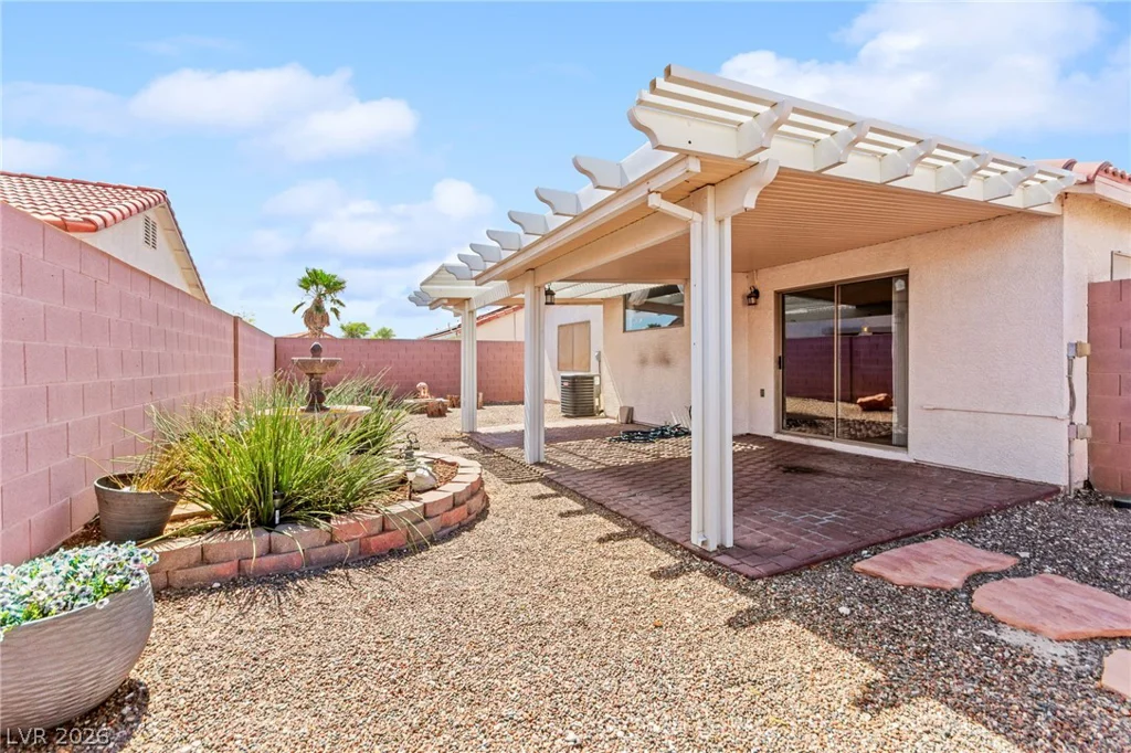 5918 Hills Echo, North Las Vegas, NV 89031