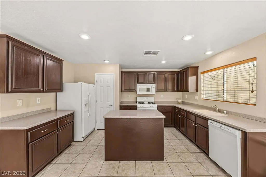 1194 Golden Apple, Las Vegas, NV 89142