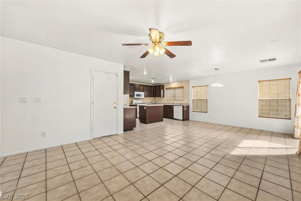 1194 Golden Apple, Las Vegas, NV 89142