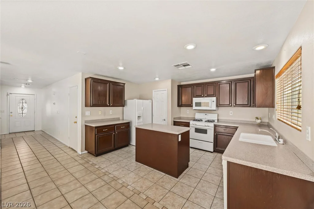 1194 Golden Apple, Las Vegas, NV 89142