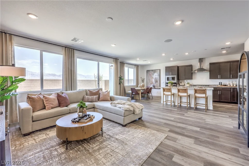 1817 Shondra, North Las Vegas, NV 89084