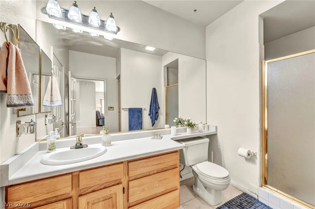 456 Fallwood, Las Vegas, NV 89107
