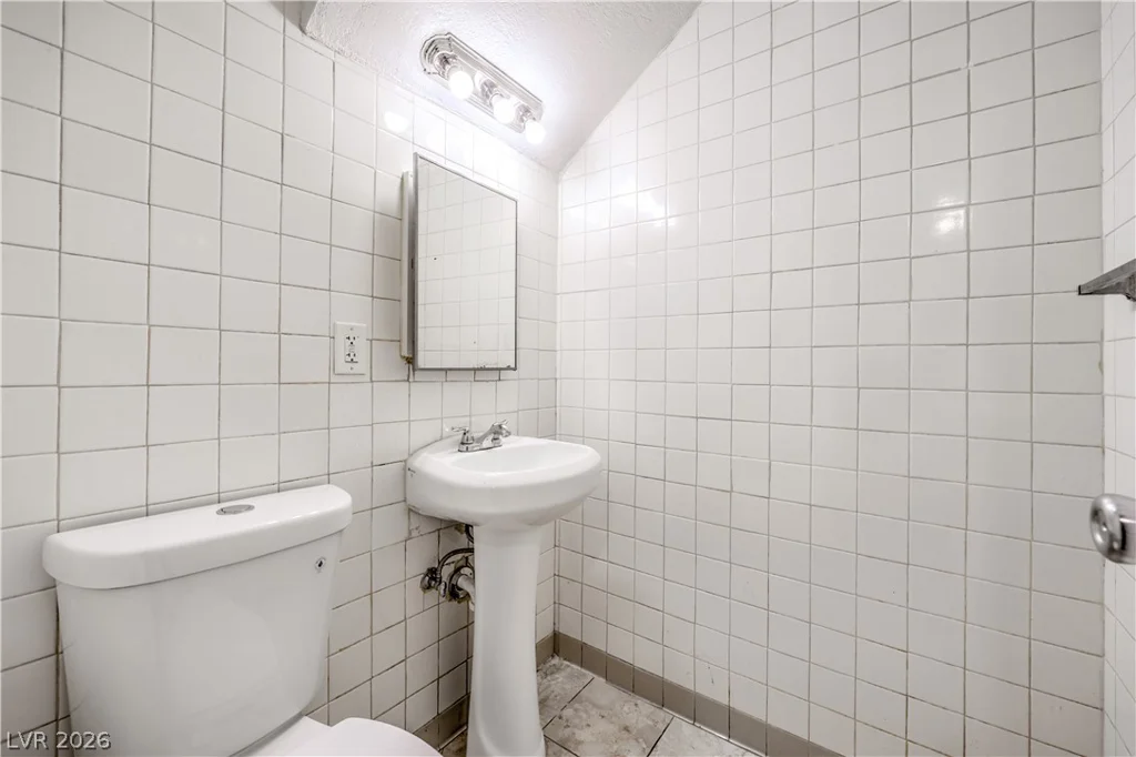 714 Nelson, North Las Vegas, NV 89030