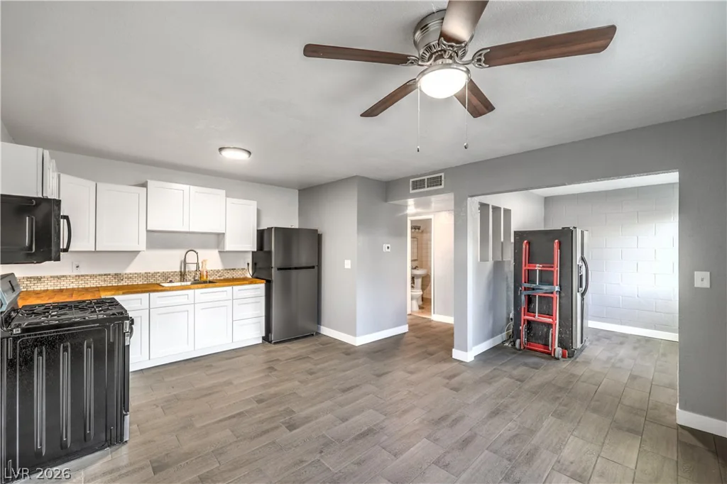 714 Nelson, North Las Vegas, NV 89030