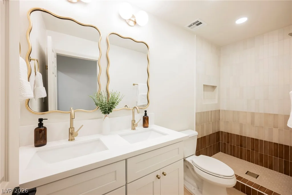 4388 Hacienda, Las Vegas, NV 89120