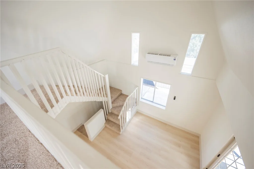 4388 Hacienda, Las Vegas, NV 89120