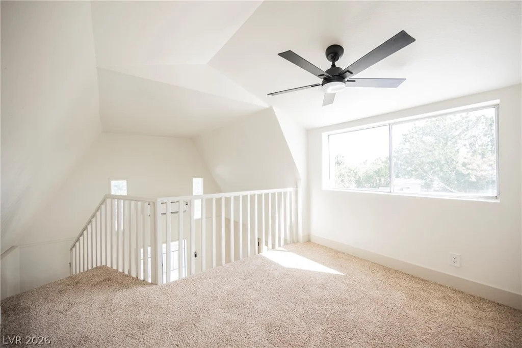 4388 Hacienda, Las Vegas, NV 89120