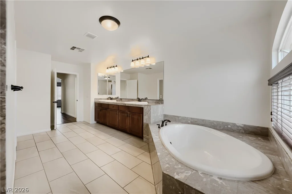9728 Golden Thread, Las Vegas, NV 89141